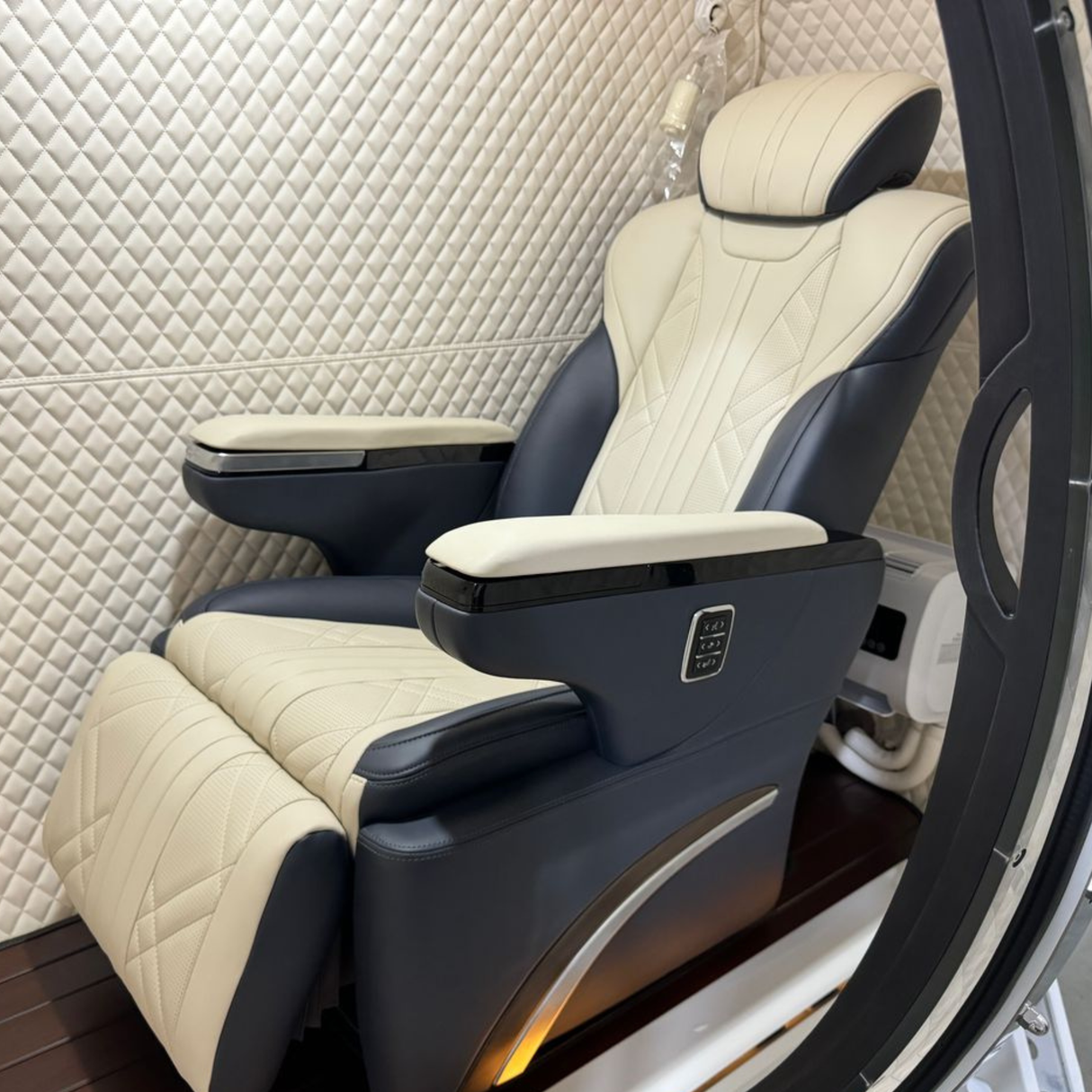 Macy-Pan Hyperbaric Oxygen Therapy Chamber Hard Type - HE5000 Fort
