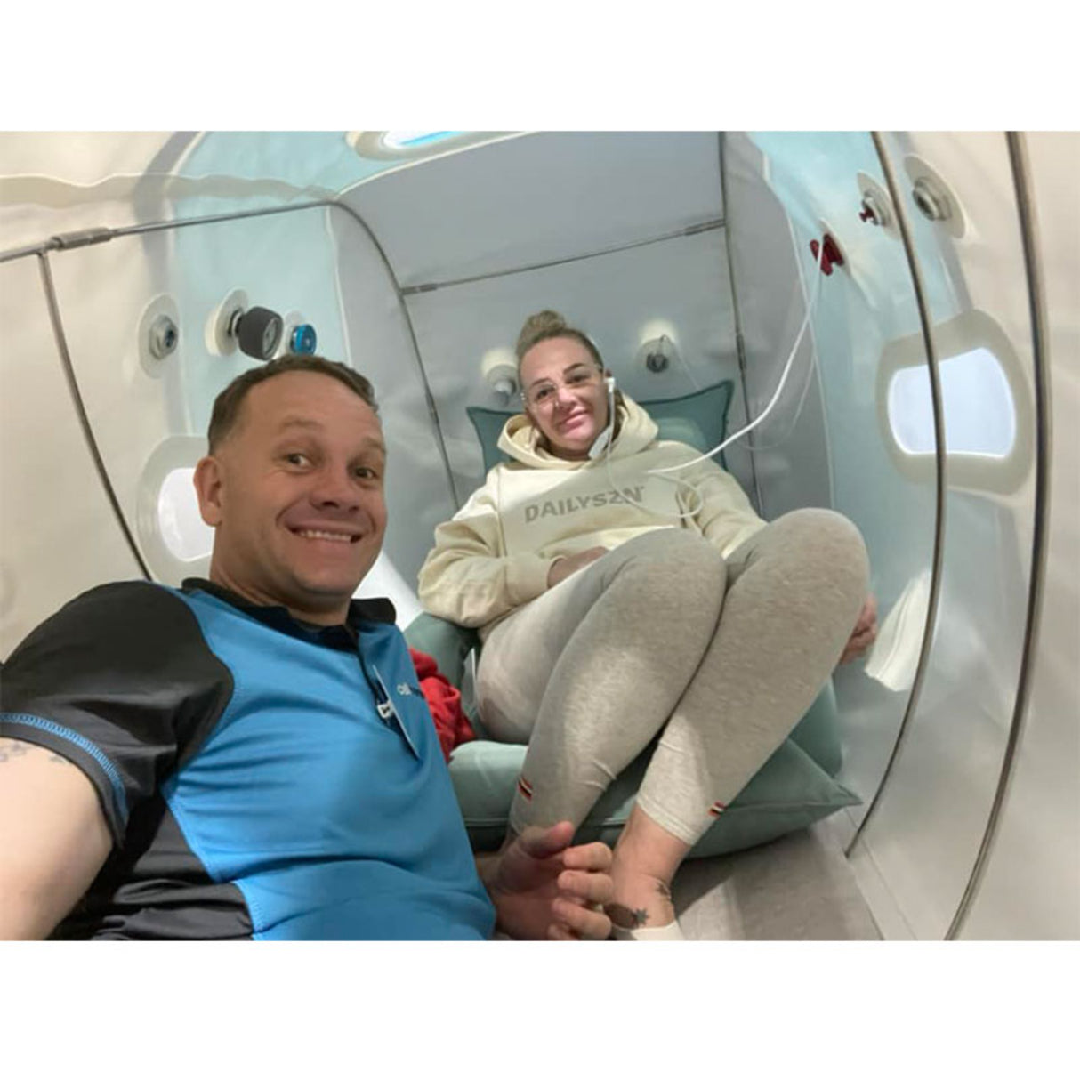 *OPEN BOX* OXYREVO Forward90 STANDARD 1.5 ATA Portable Sitting Hyperbaric Chamber